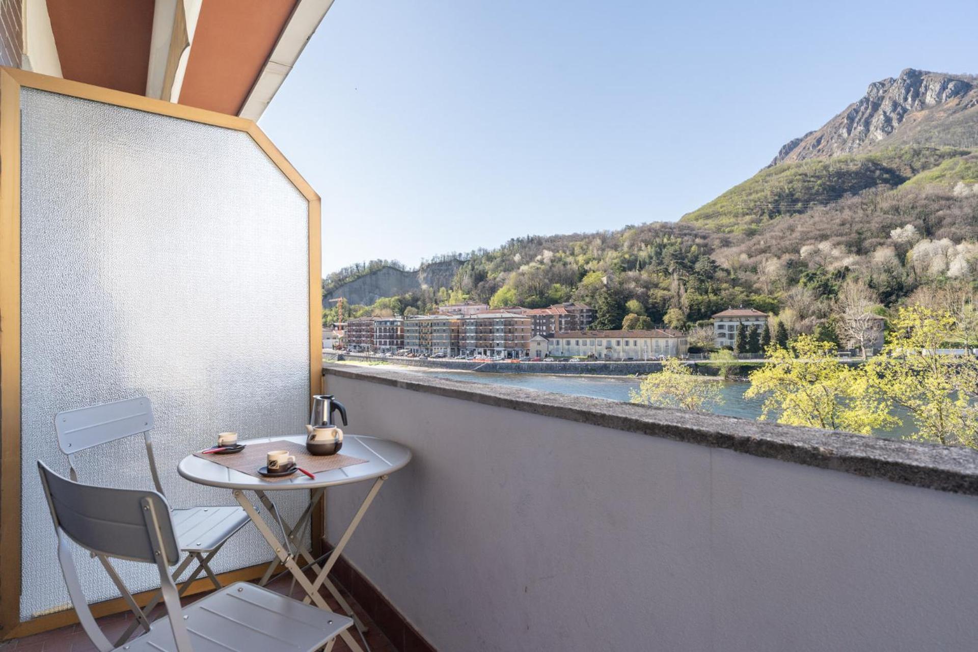 Lecco Lakefront Retreat Exterior photo